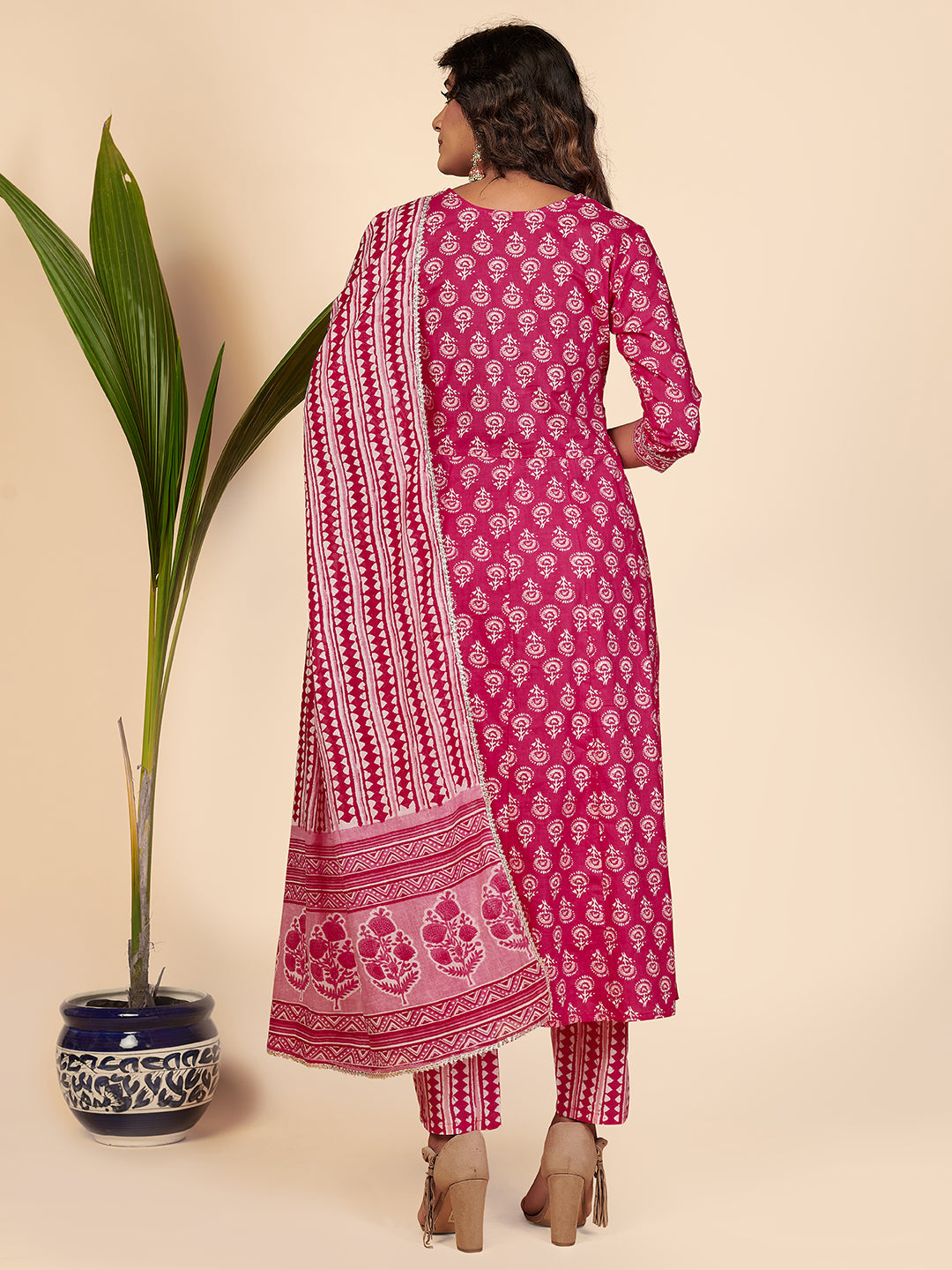 Color_Pink