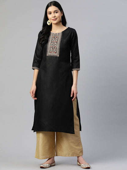 Women's Embroidered Straight Cotton Blend Black Stitched Kurta
