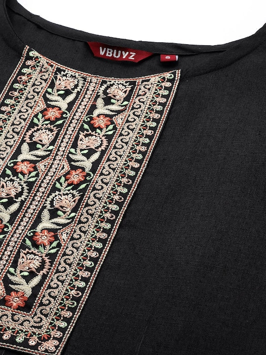 Women's Embroidered Straight Cotton Blend Black Stitched Kurta