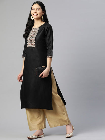 Women's Embroidered Straight Cotton Blend Black Stitched Kurta