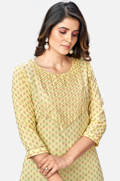 Women's Foil Print & Gota Patti Work Straight Cotton Yellow Kurta Pant With Dupatta