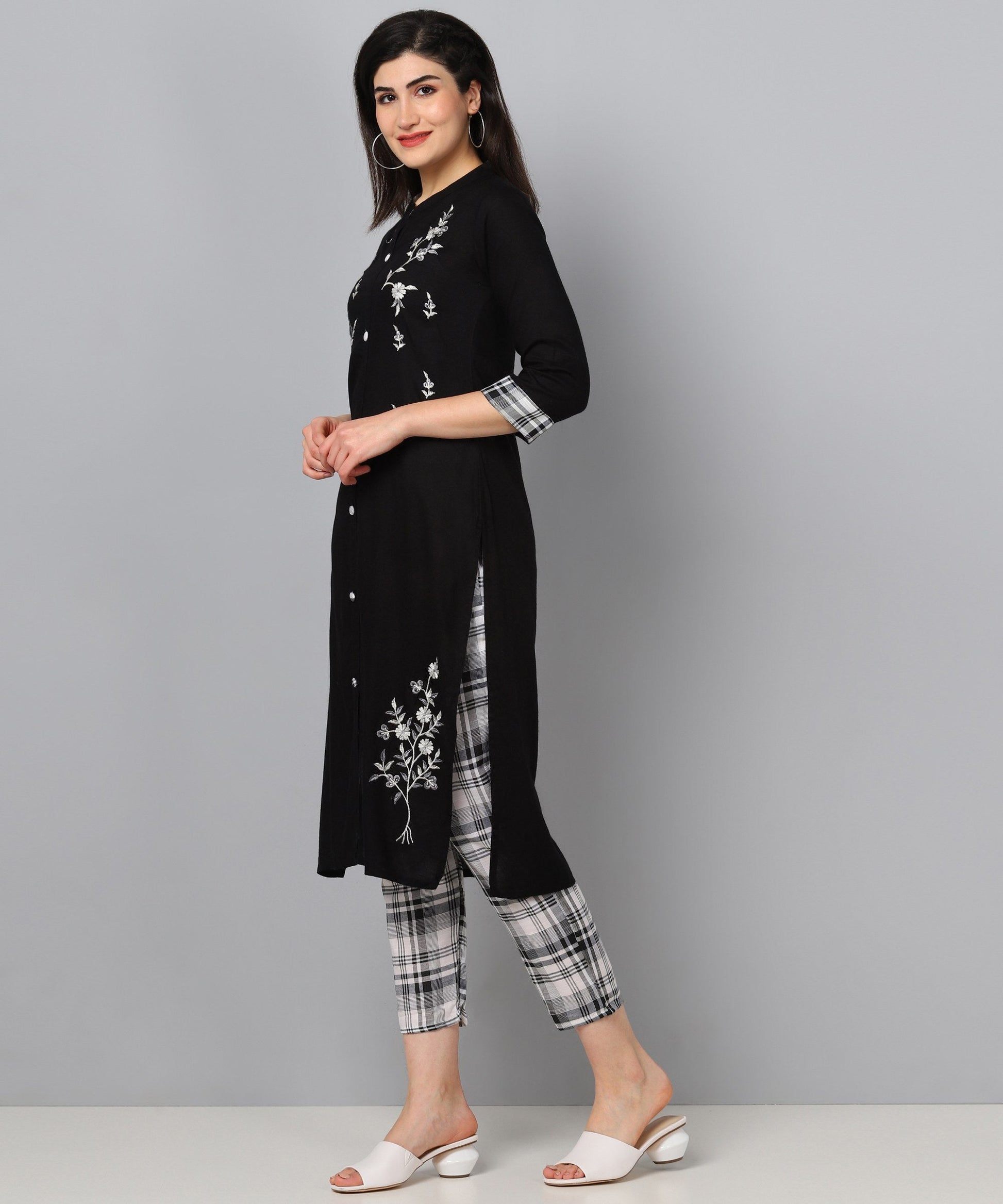 Color_Black