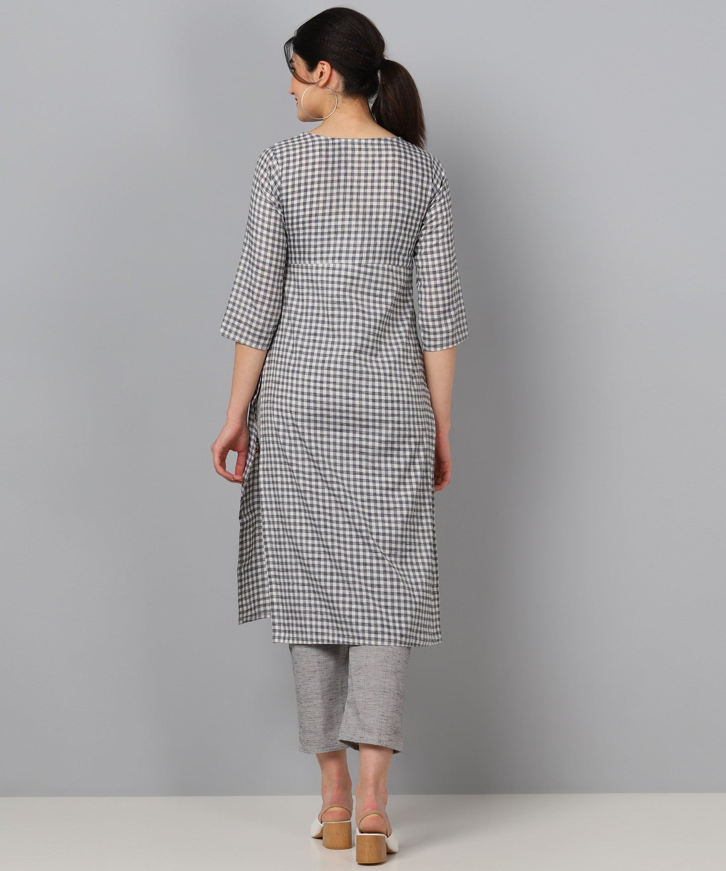 Color_Grey