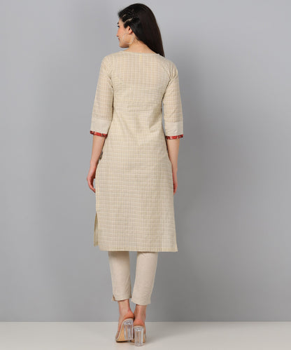 Color_Beige