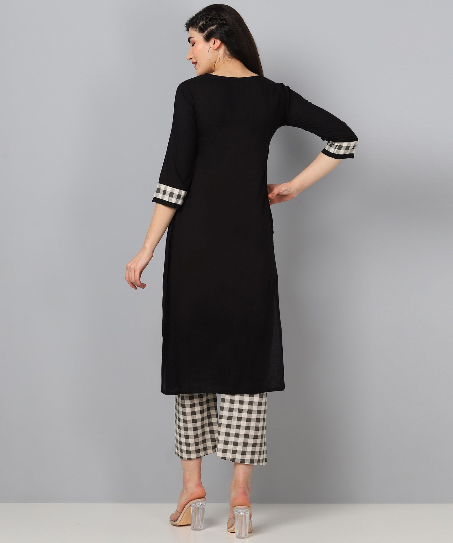 Color_Black