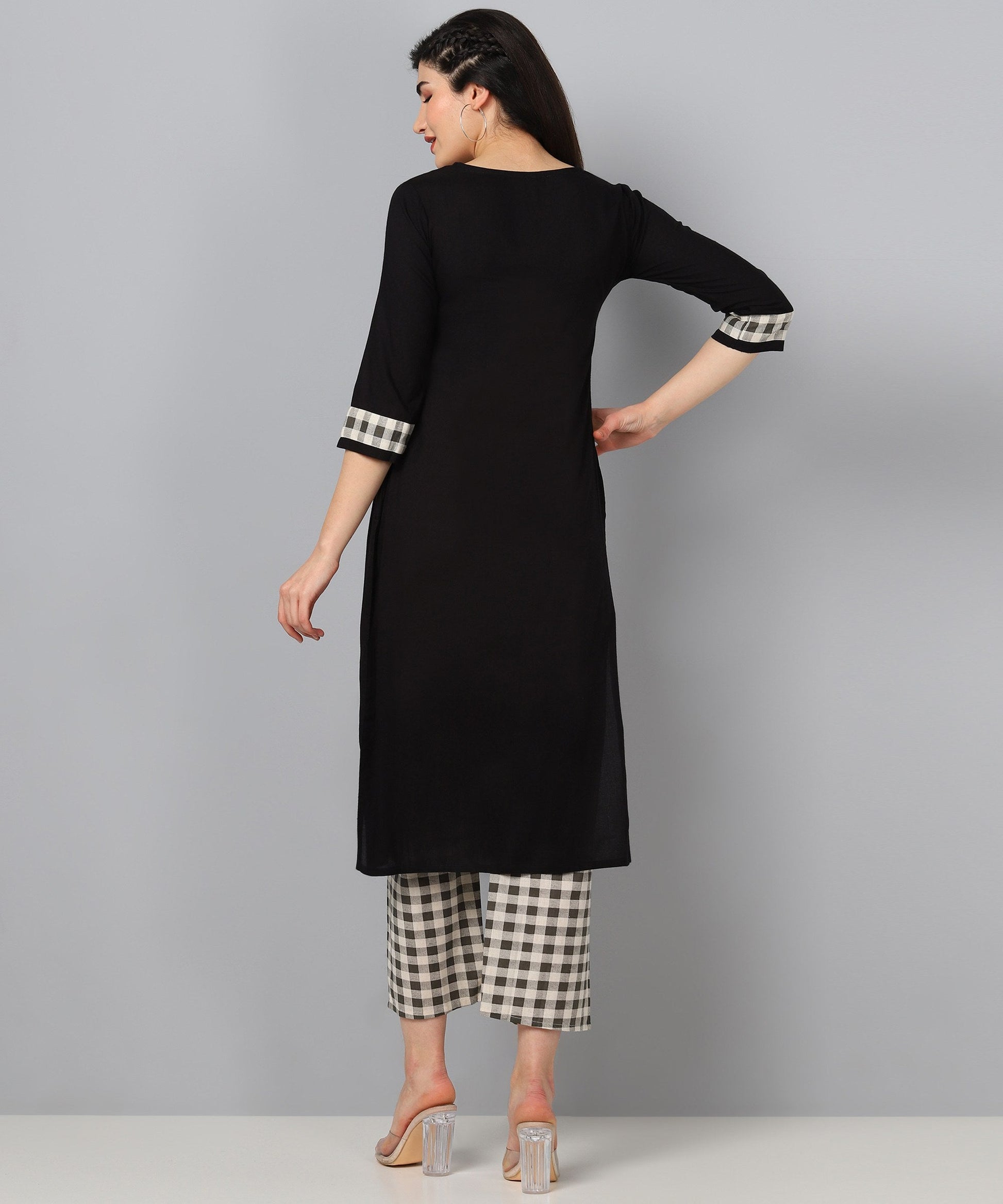 Color_Black