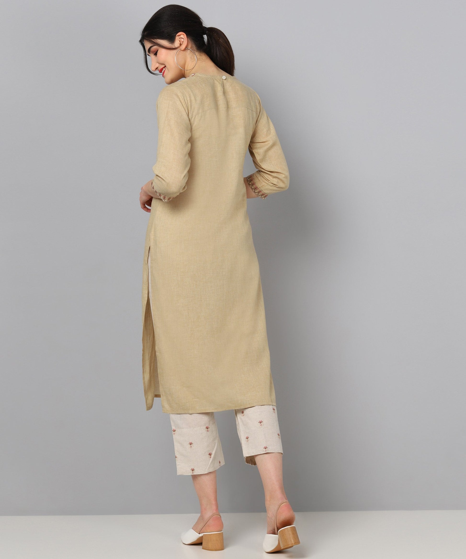 Color_Beige