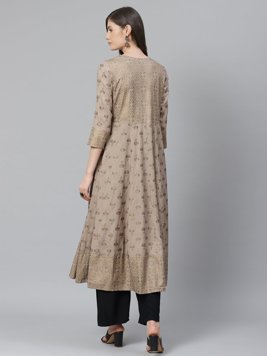Color_Beige