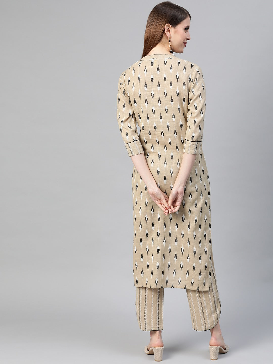 Color_Beige