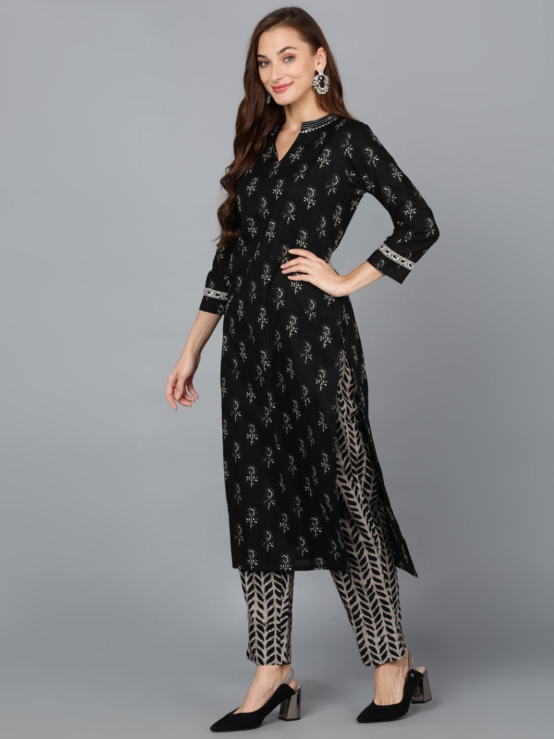 Color_Black