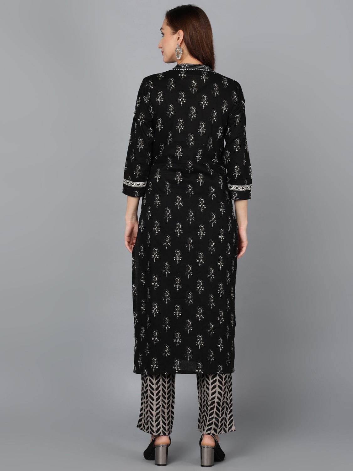 Color_Black