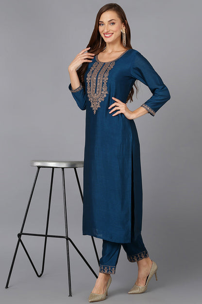 Women's Silk Blend Firozi Embroidered Kurta With Pant