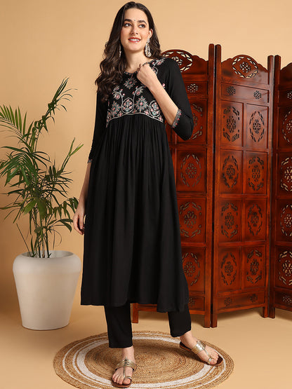 Color_Black
