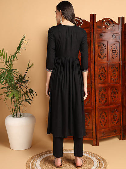 Color_Black