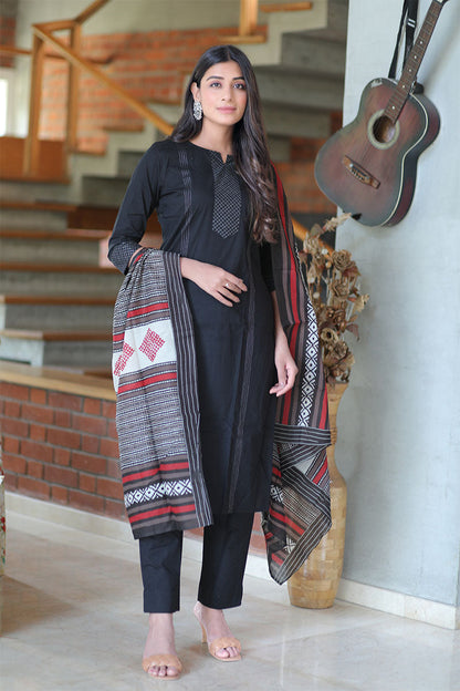 Color_Black
