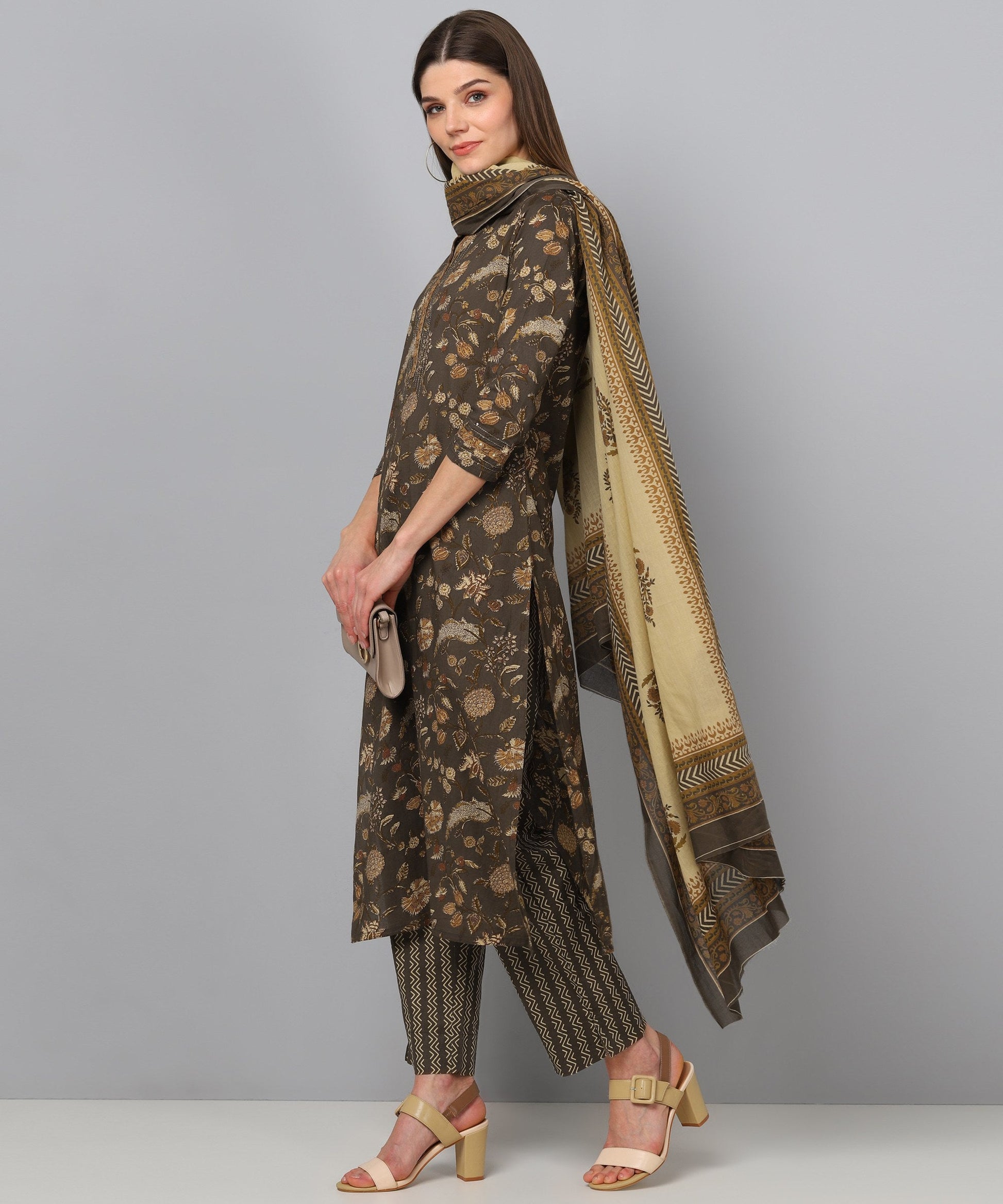 Color_Brown
