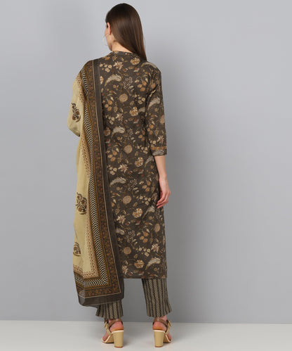 Color_Brown