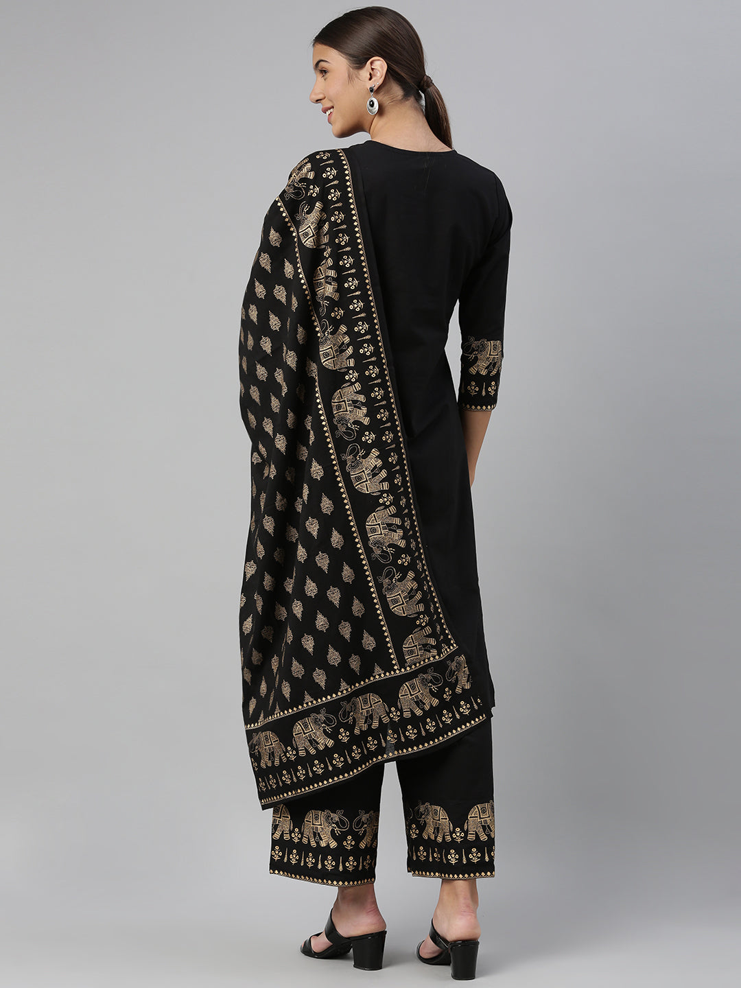Color_Black