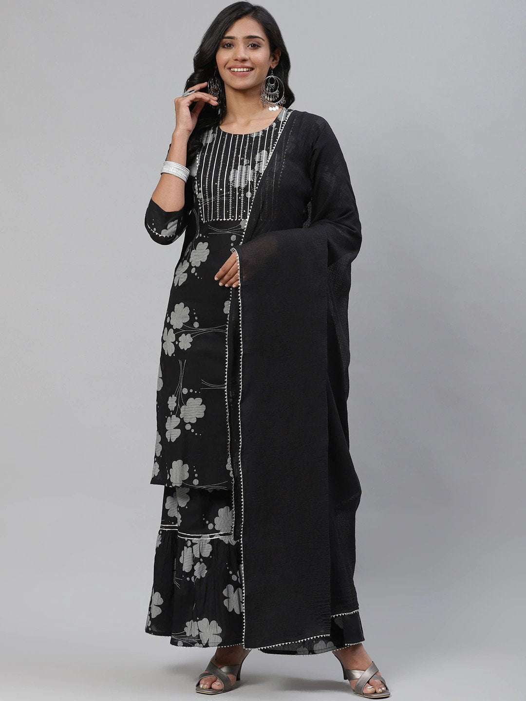Color_Black