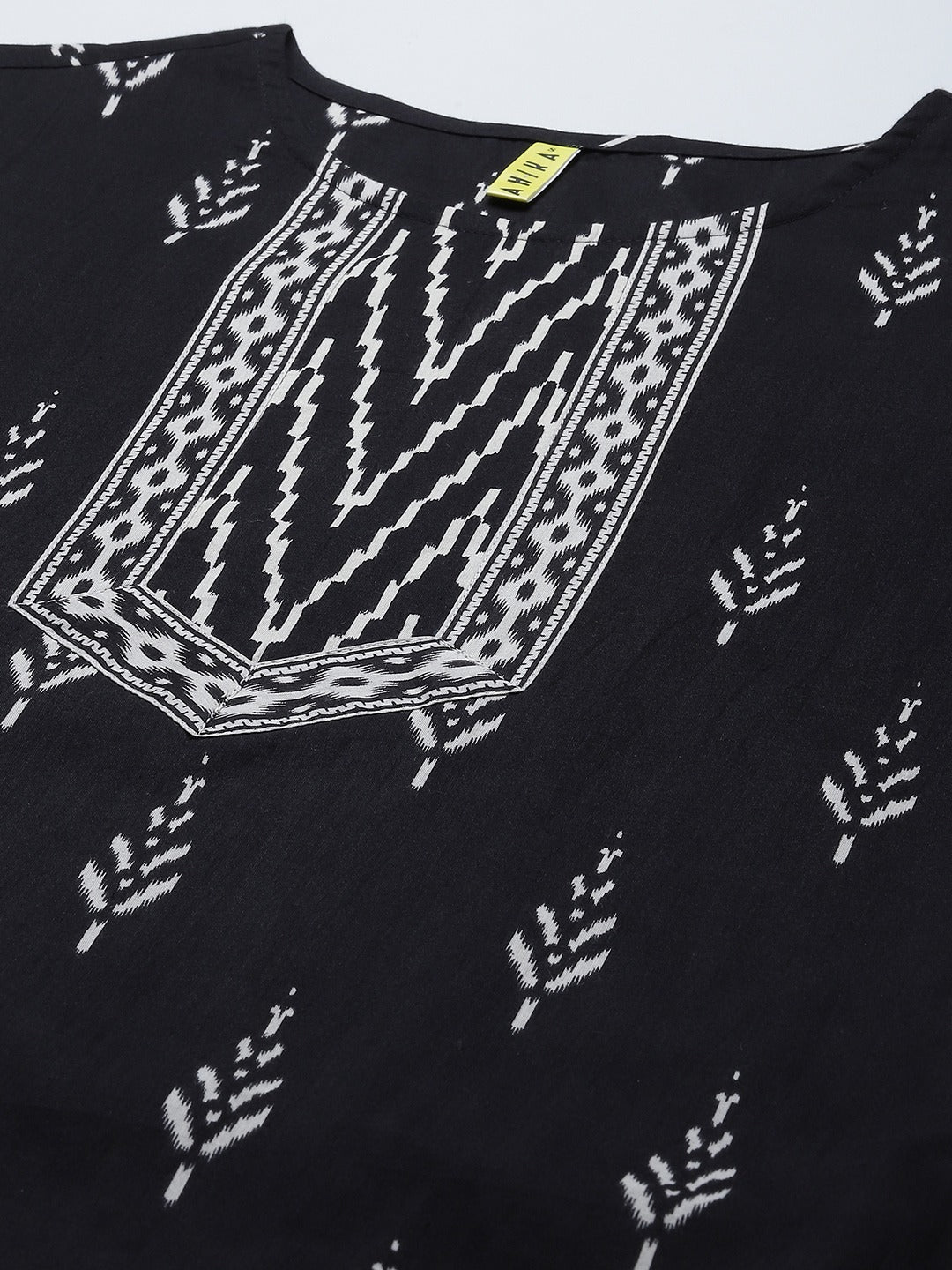 Color_Black