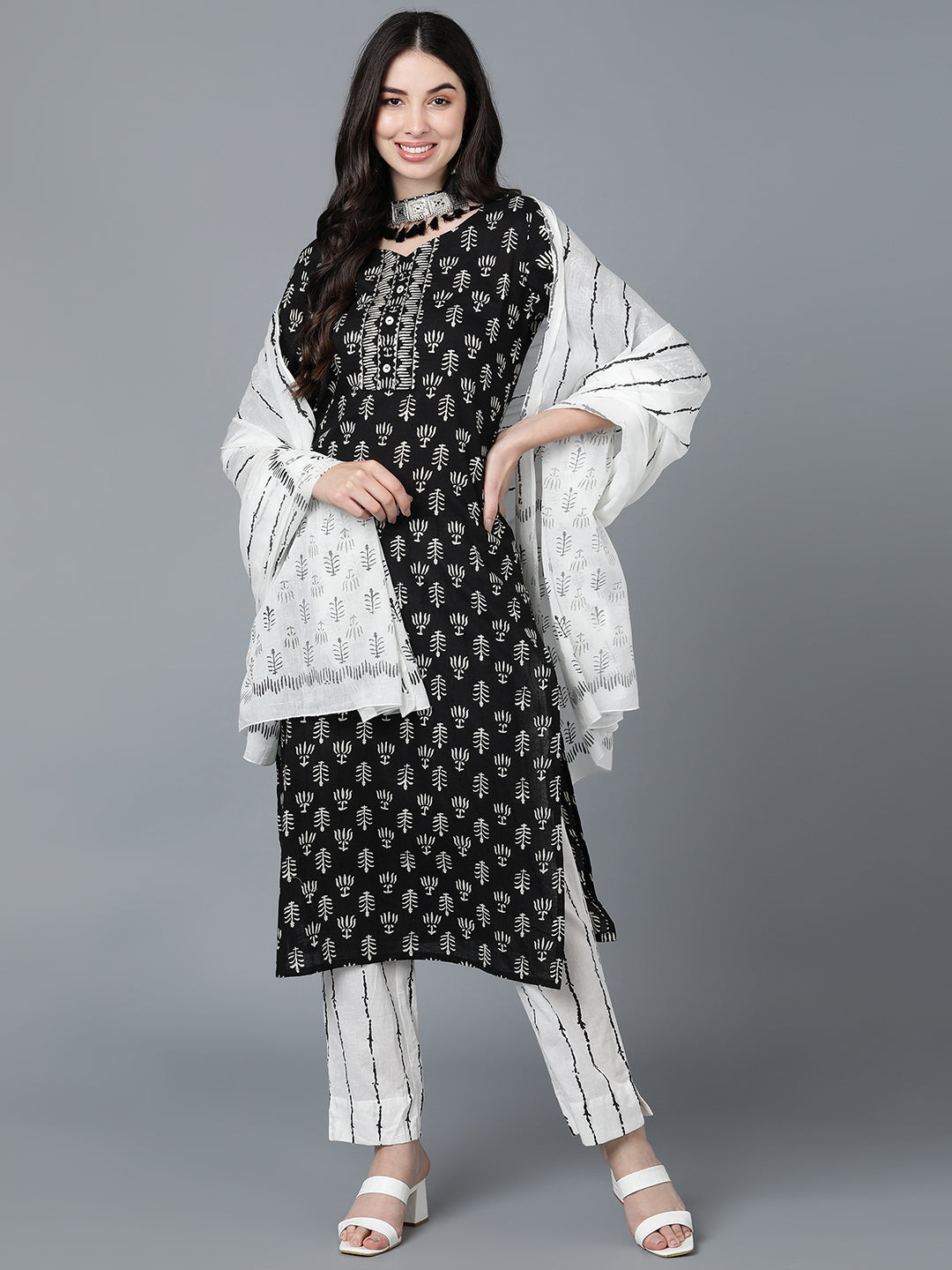 Color_Black