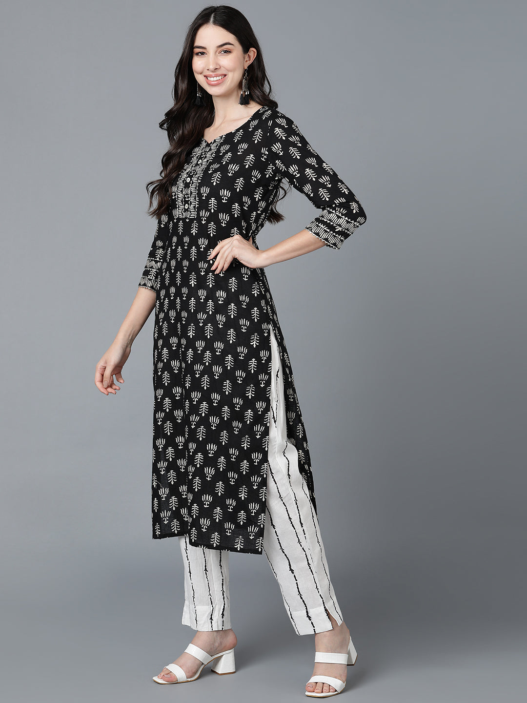 Color_Black