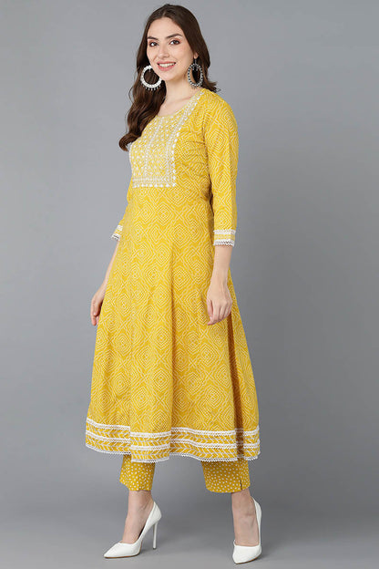 Women's Cotton Blend Embroidered Bandhani Printed Kurta Pant With Dupatta