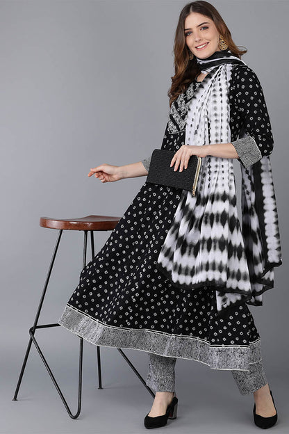 Women's Cotton Embroidered Printed Kurta Pant With Dupatta