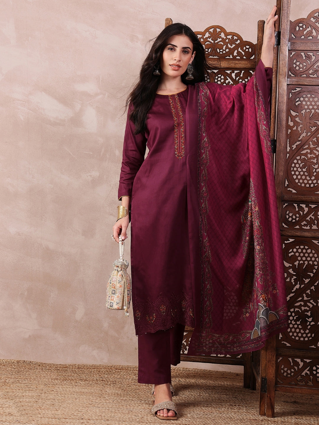 Color_Maroon