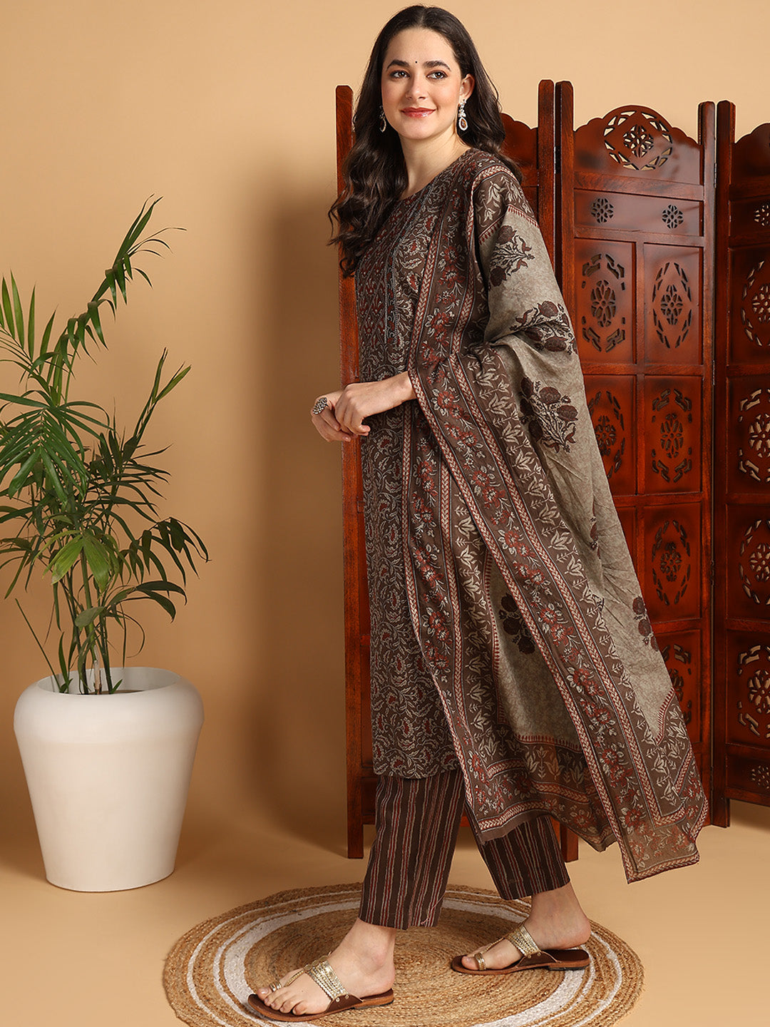 Color_Brown