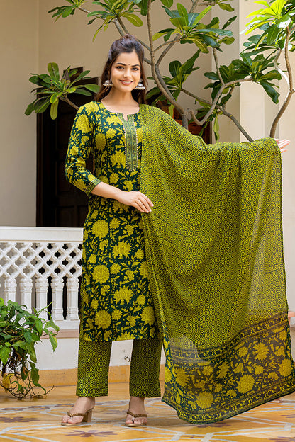 Women's Green Rayon Blend Floral Printed Straight Kurta Trouser With Dupatta
