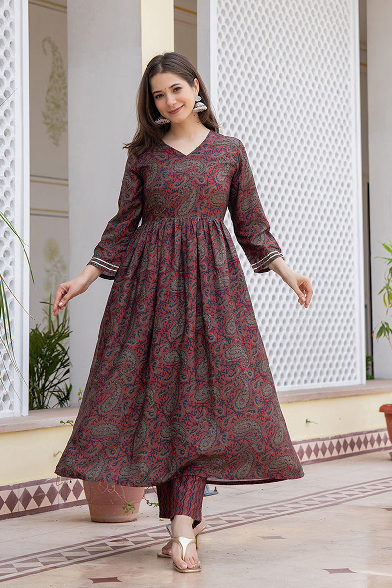 Women's Red Rayon Blend Paisley Printed A-Line Kurta Trouser With Dupatta