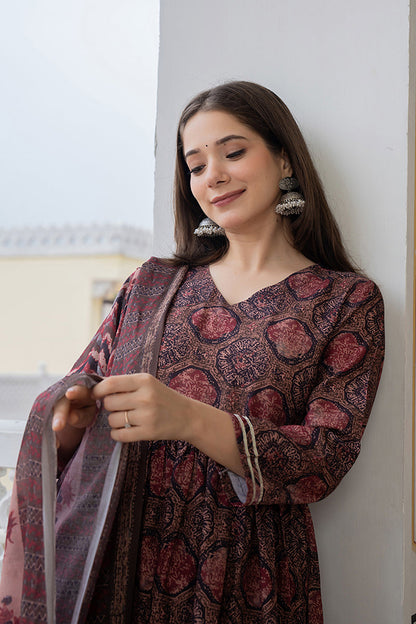Women's Multi Rayon Blend Ethnic Motifs Printed A-Line Kurta Trouser With Dupatta