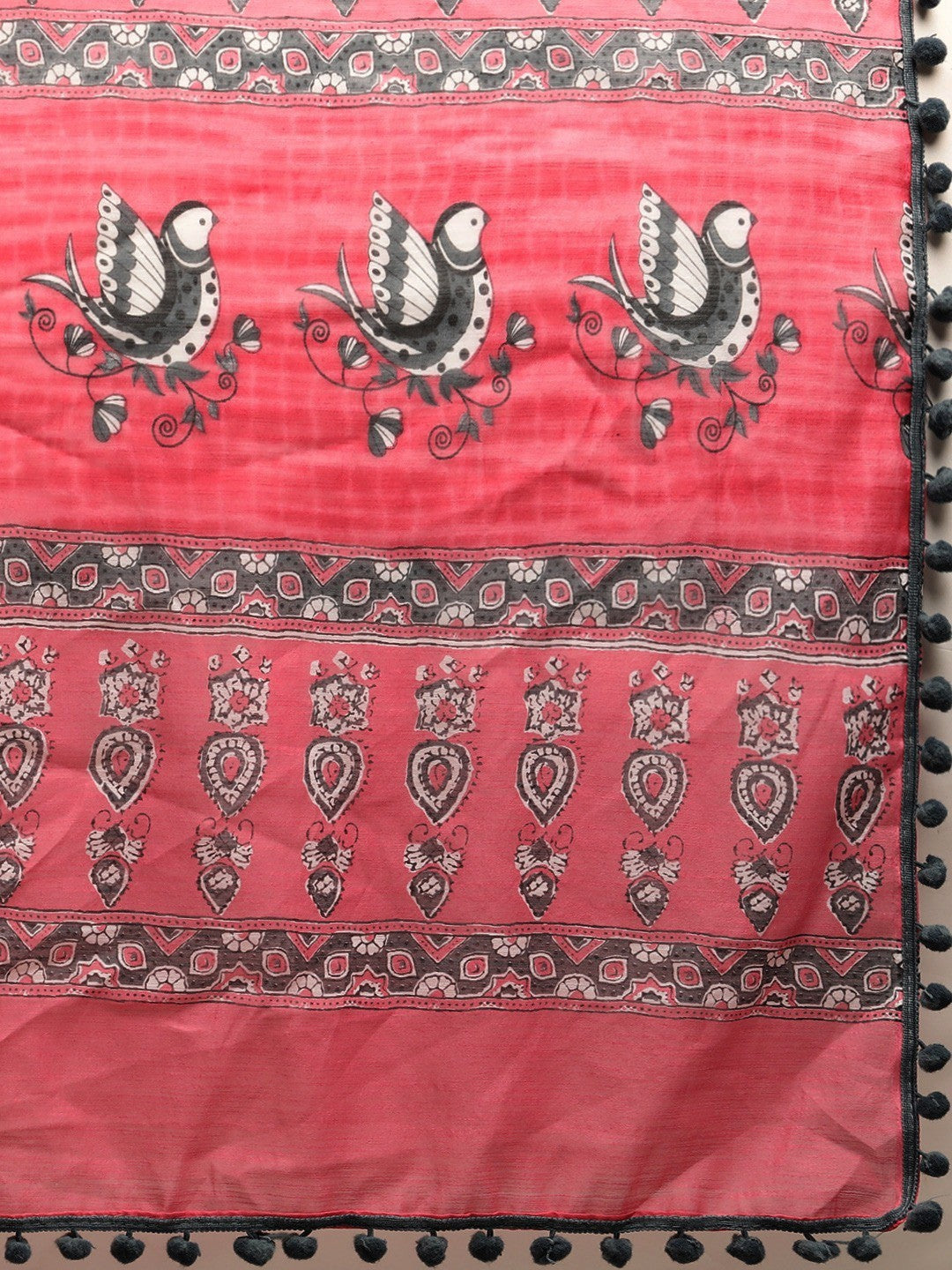 Women's Pink Art Silk Printed Saree