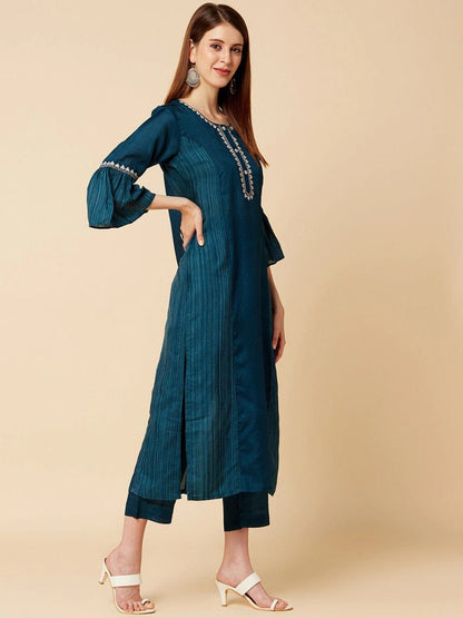 Women's Teal Yoke Design Kurti with Trousers
