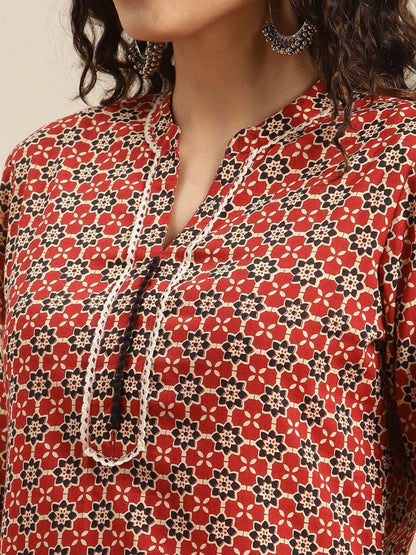 Women's Maroon Geometric Printed Cotton Kurta