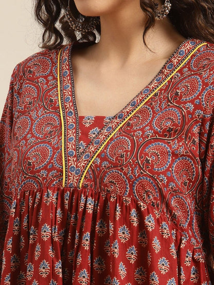 Women's Maroon Ethnic Motifs Printed Kurta
