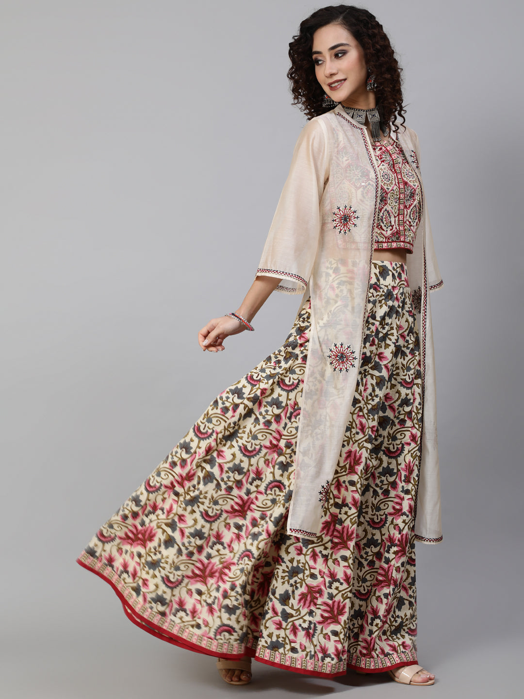 Women's Cream Floral Printed Lehenga Choli With Jacket