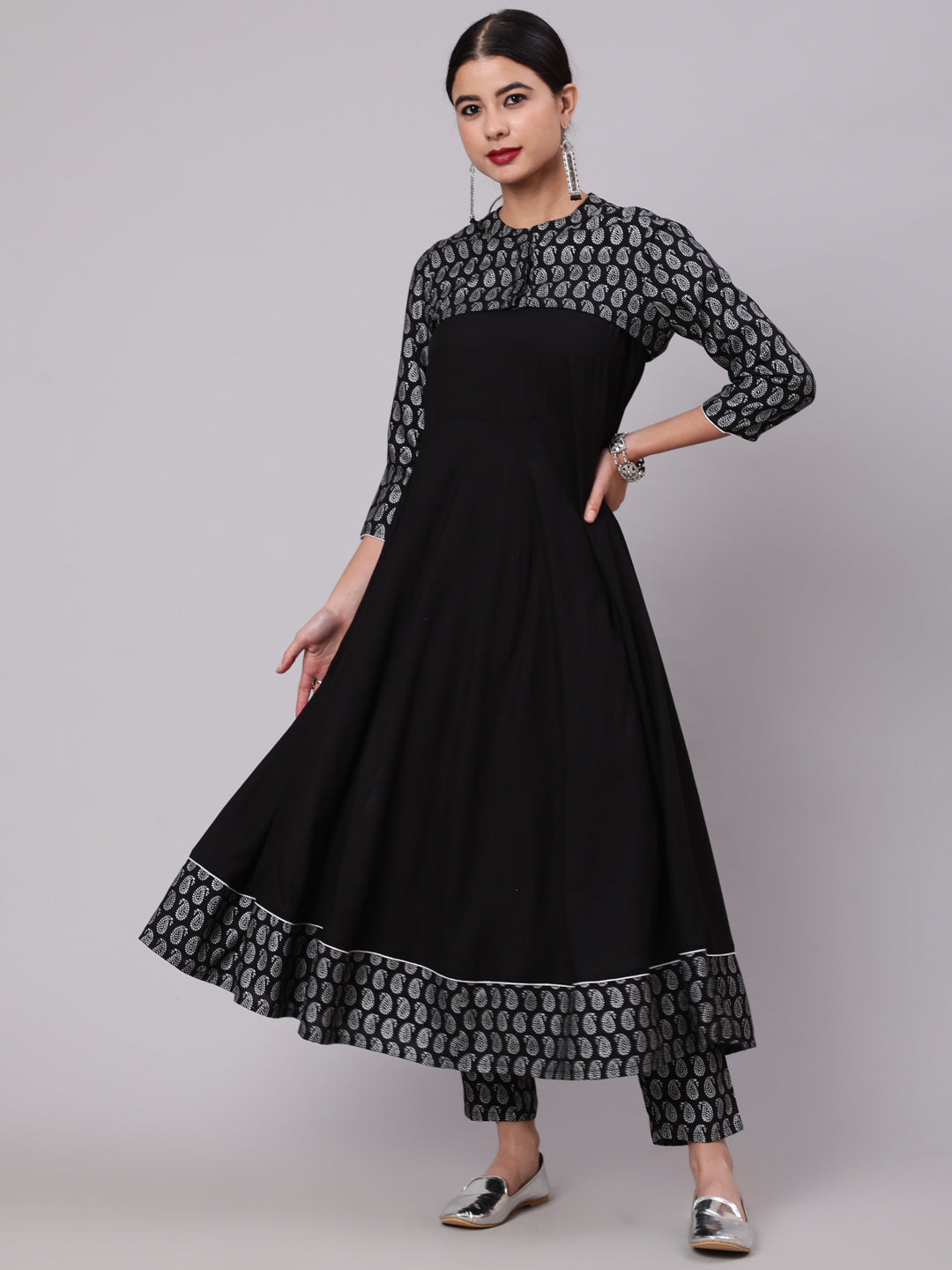Color_Black