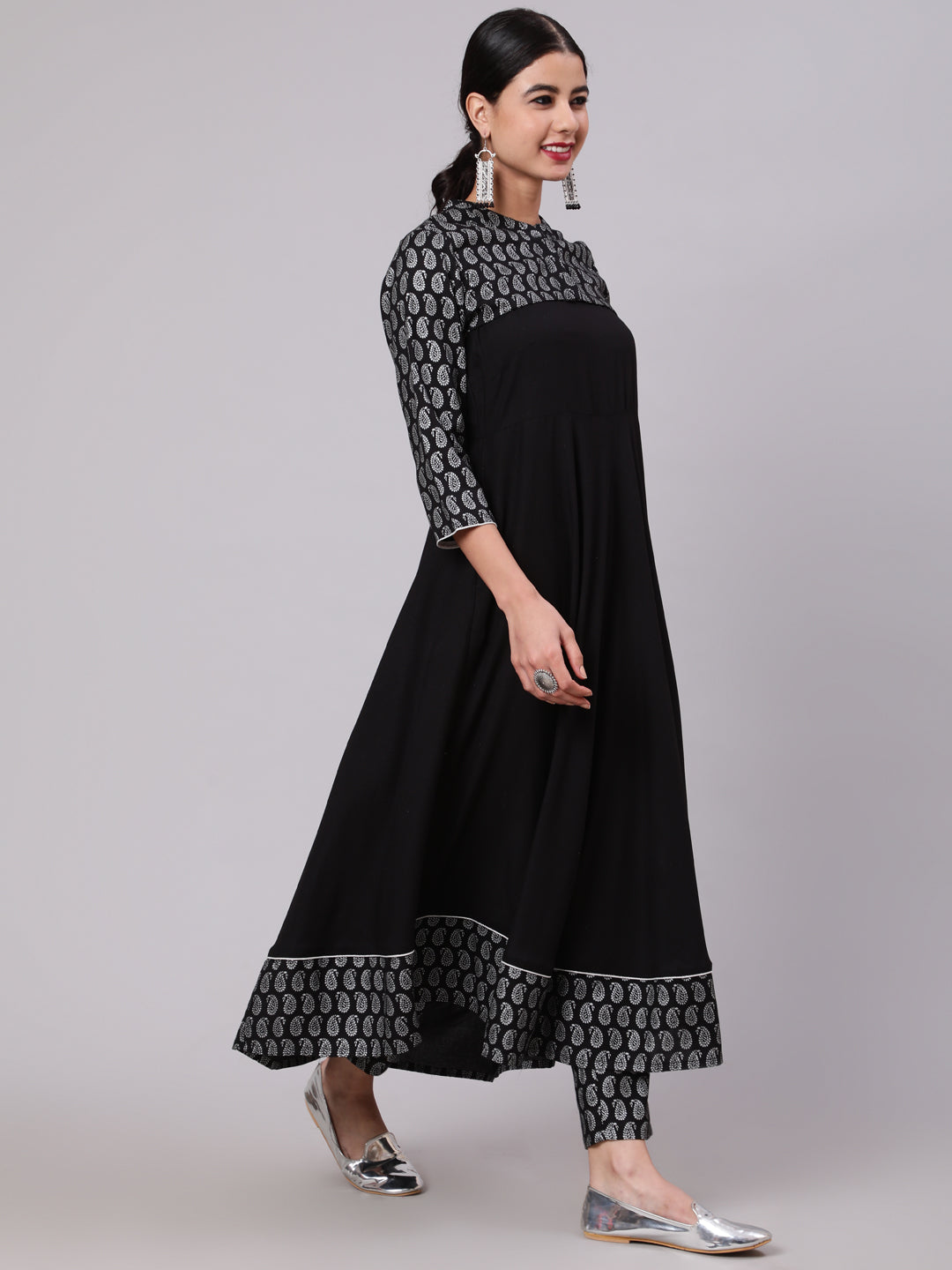 Color_Black