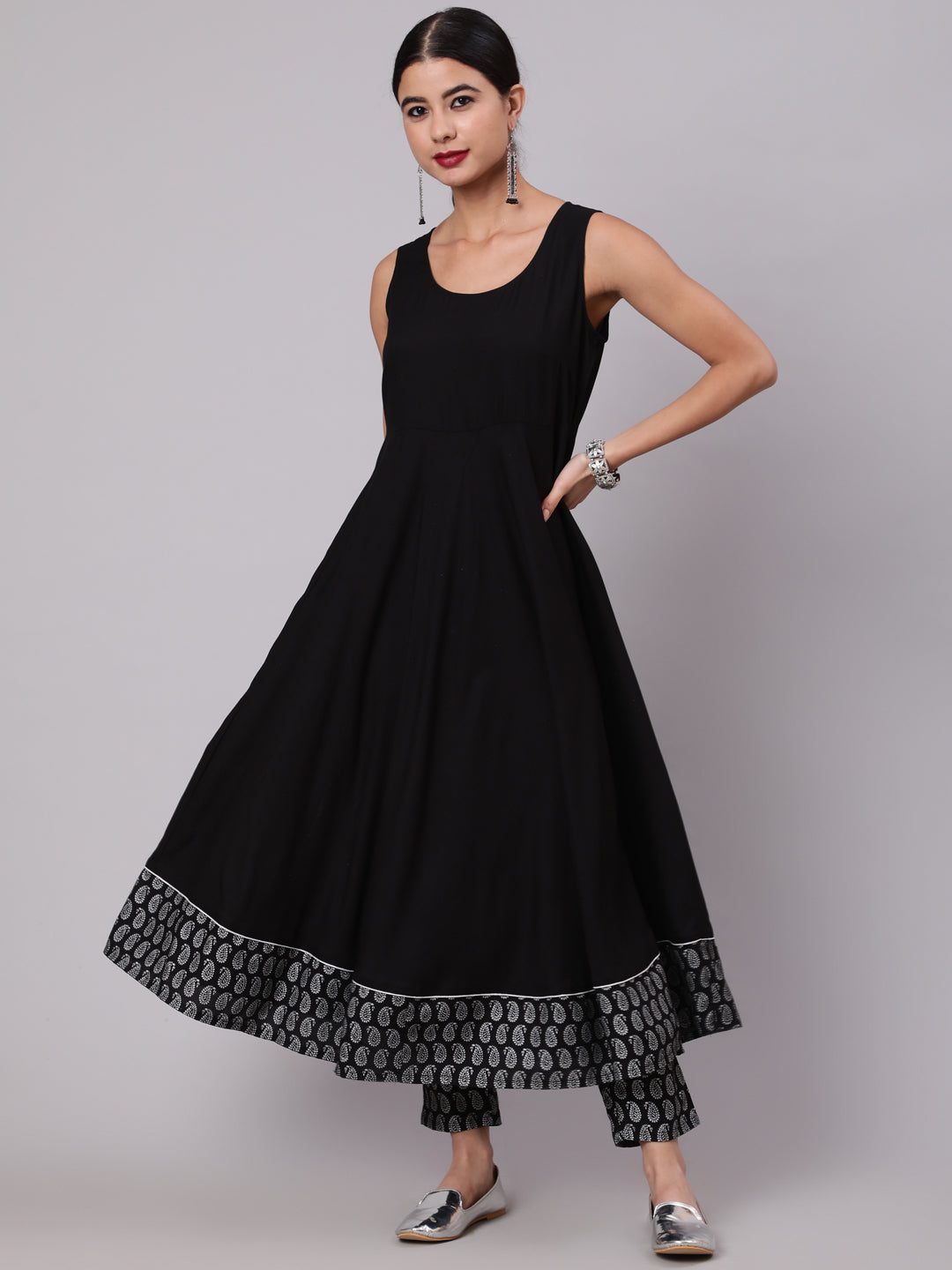 Color_Black