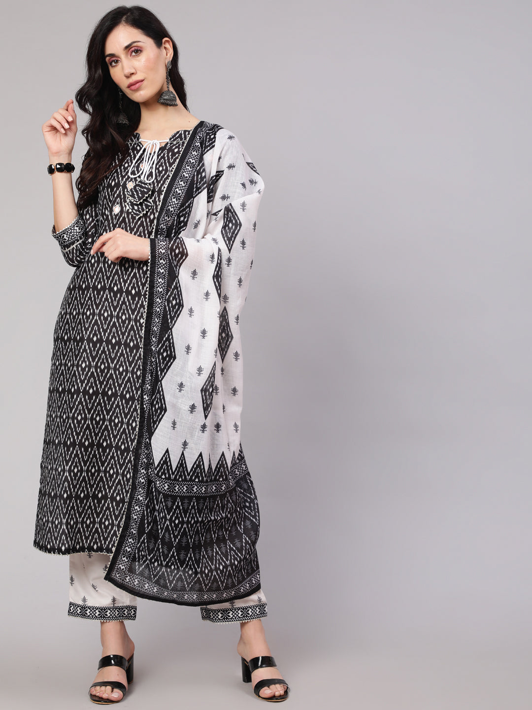 Women's Black & White Geometric Print Kurta Palazzo With Dupatta