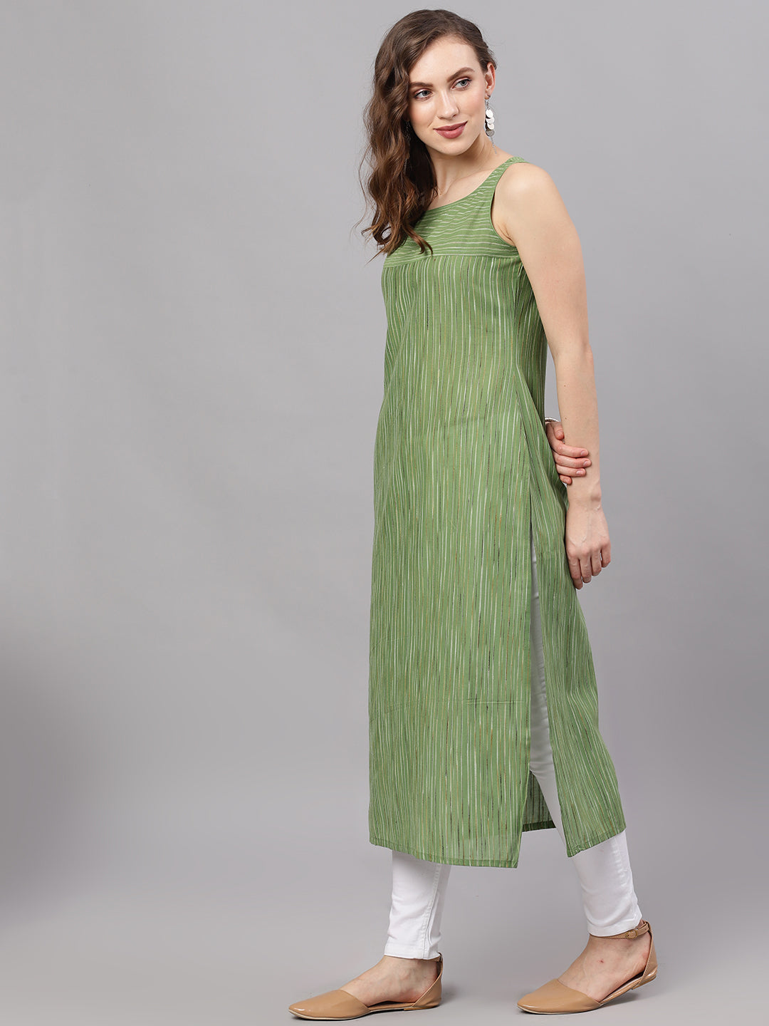 Women's Green Striped Sleeveless Straight Kurta