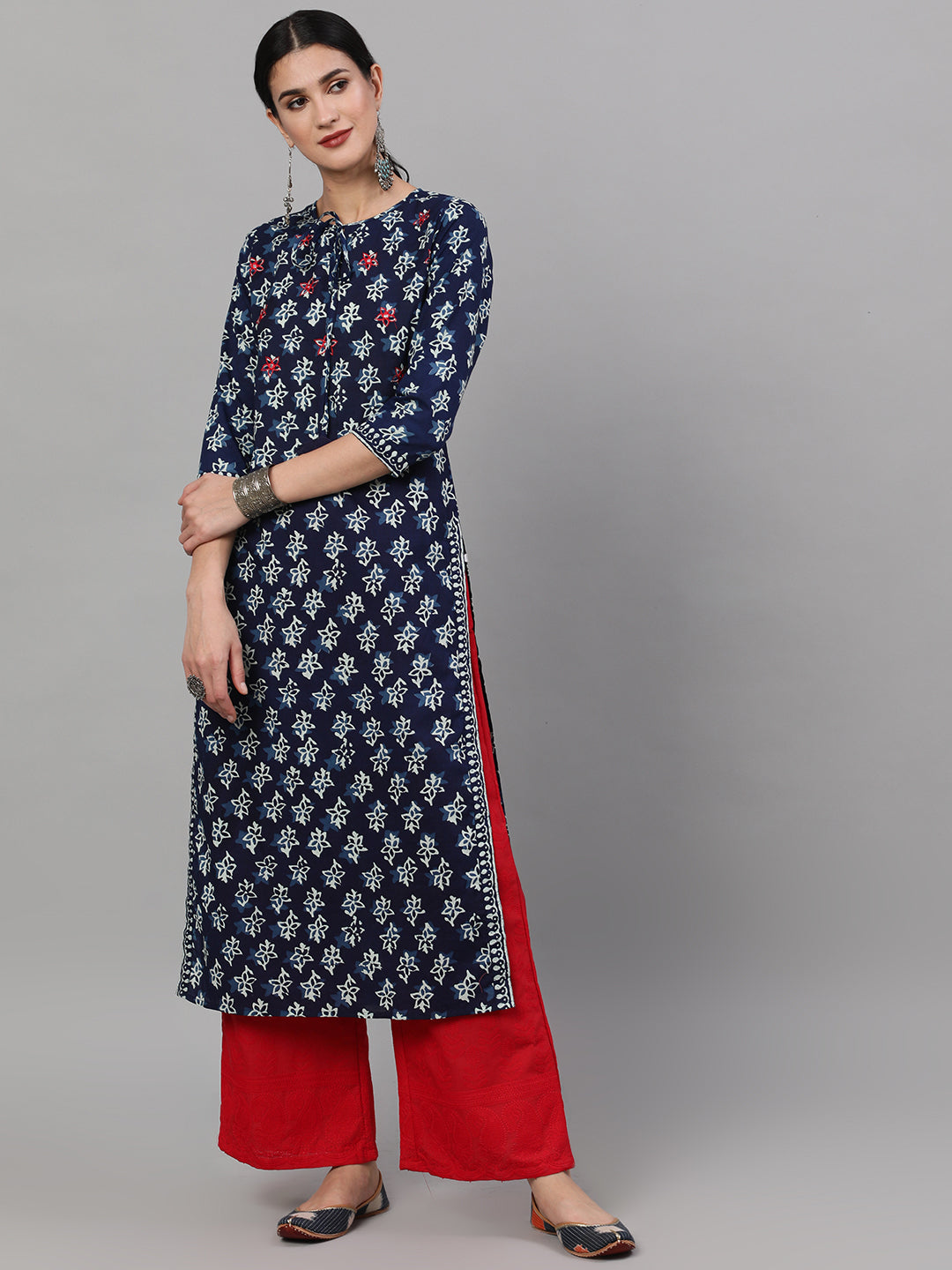 Women's Indigo Printed Kurta With Embroidered Details