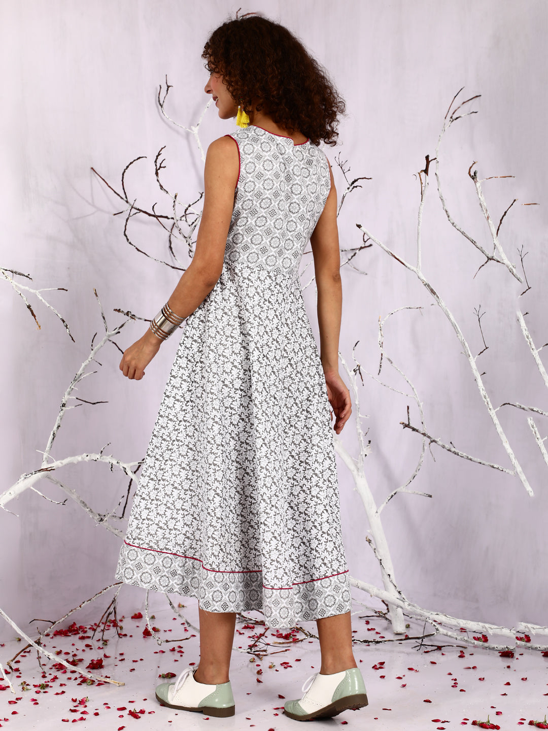 Women's White Floral Print Midi Dress