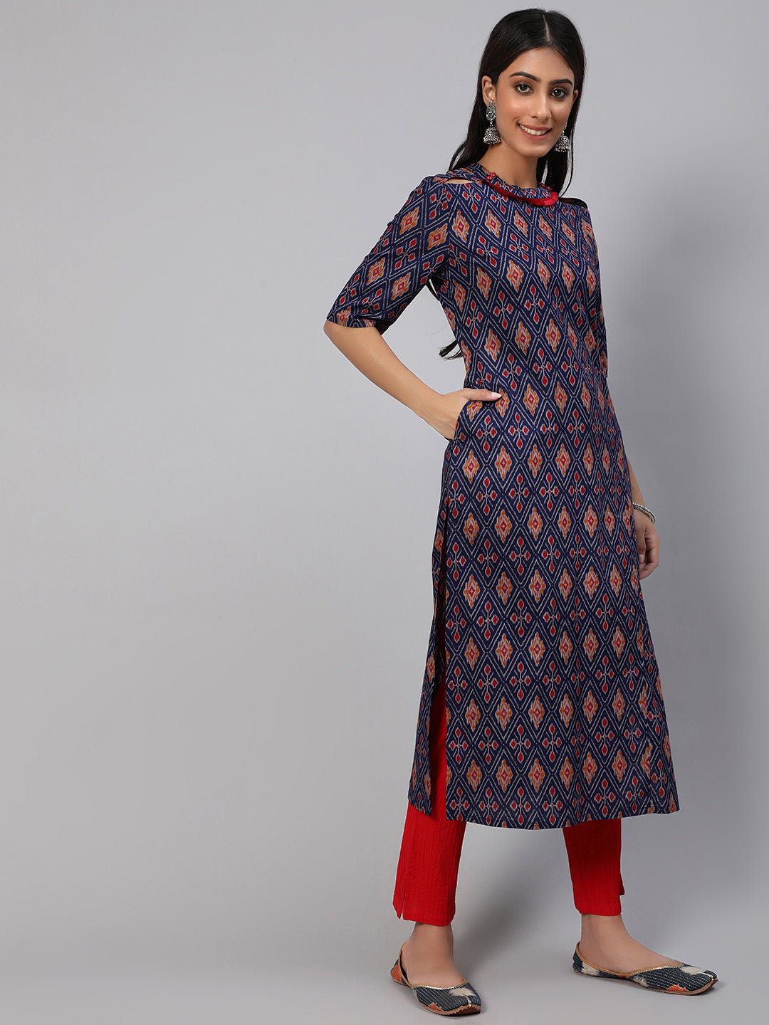 Women's Blue Patola Print Straight Kurta