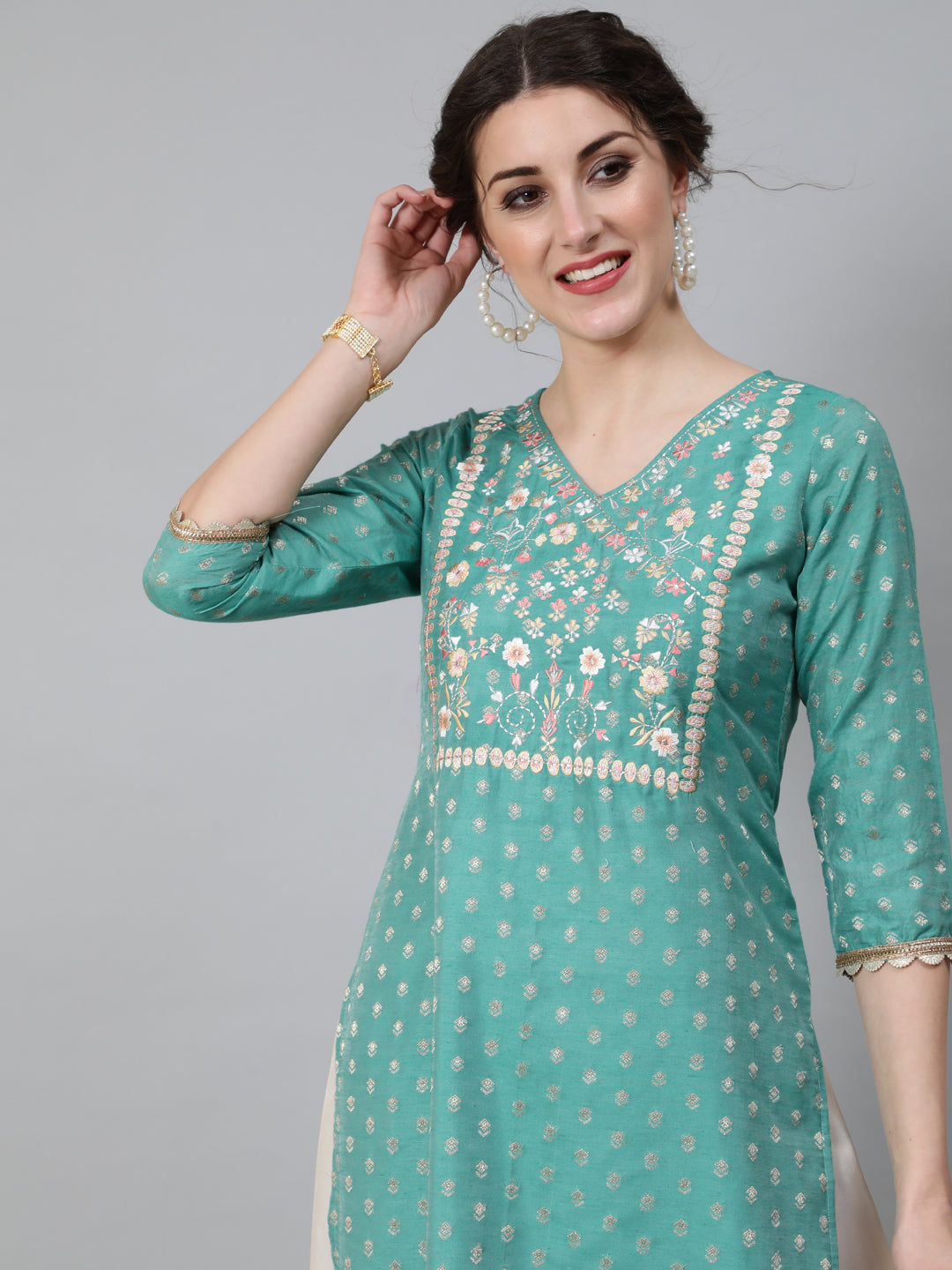Women's Green Embroidered Kurta