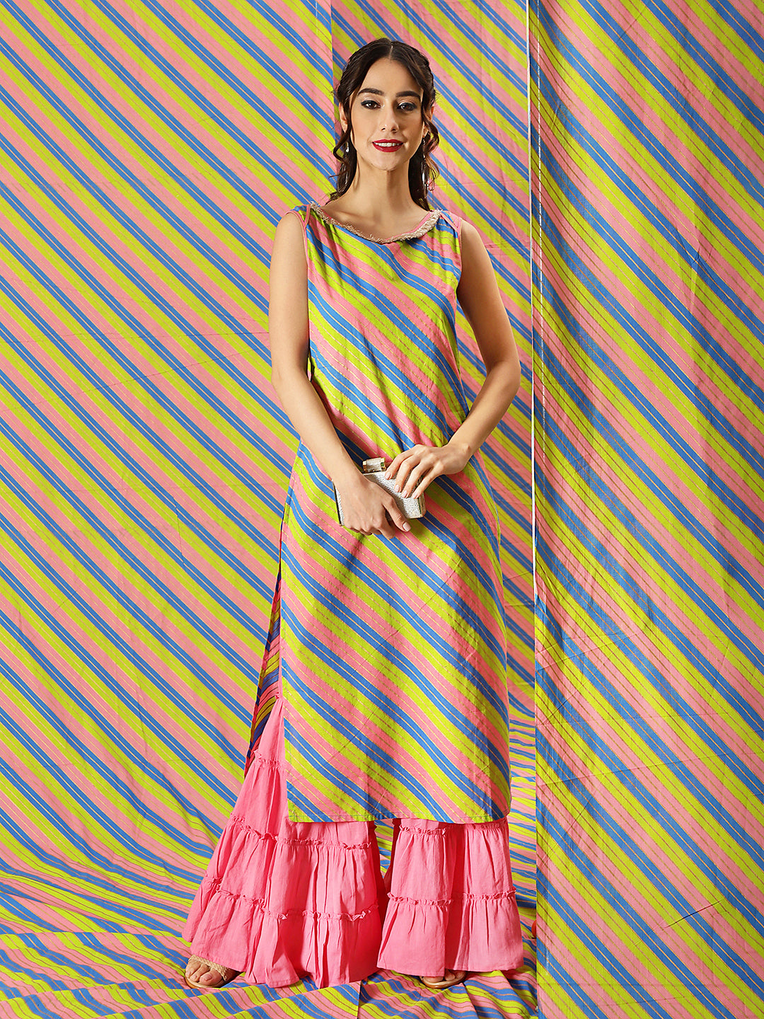 Women's Pink & Green Leheriya Print Kurta