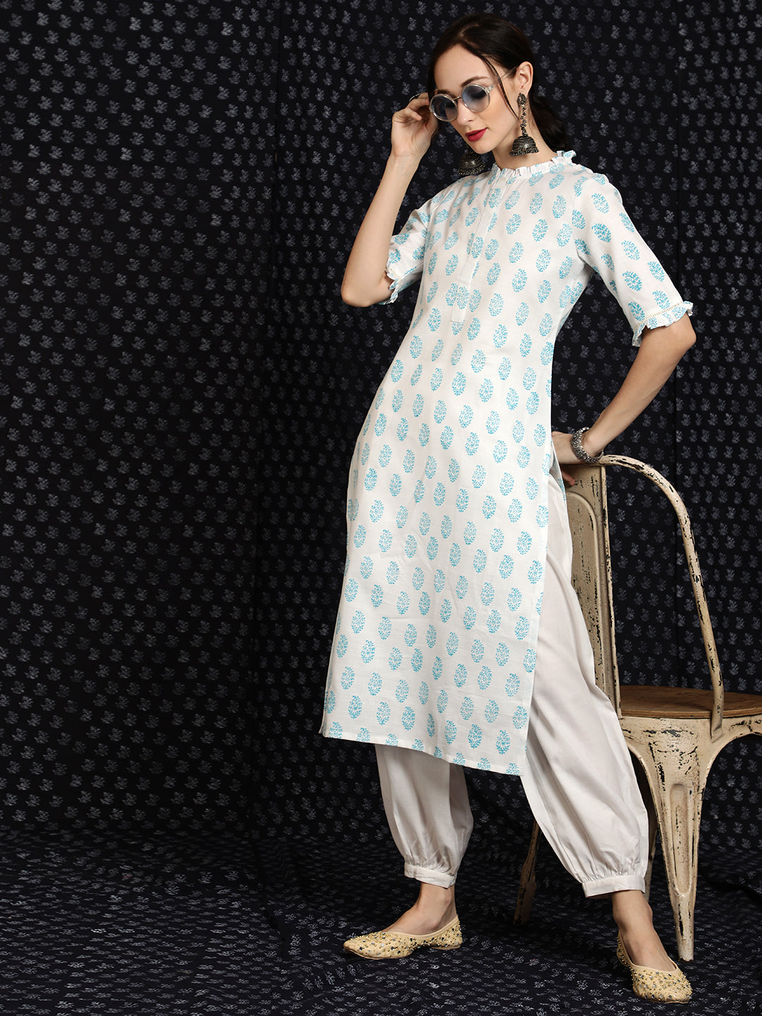 Women's White Block Printed Straight Kurta