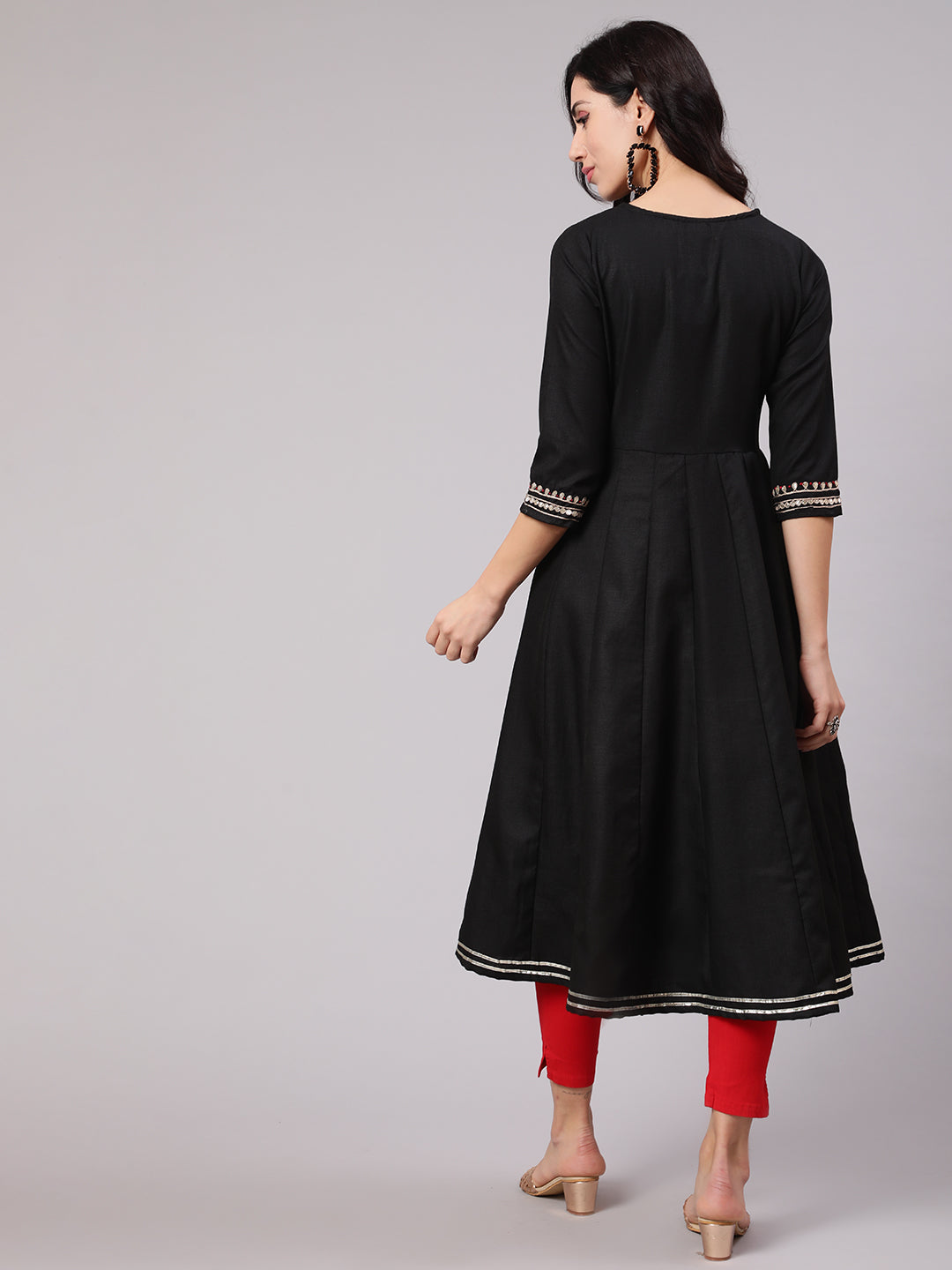 Color_Black